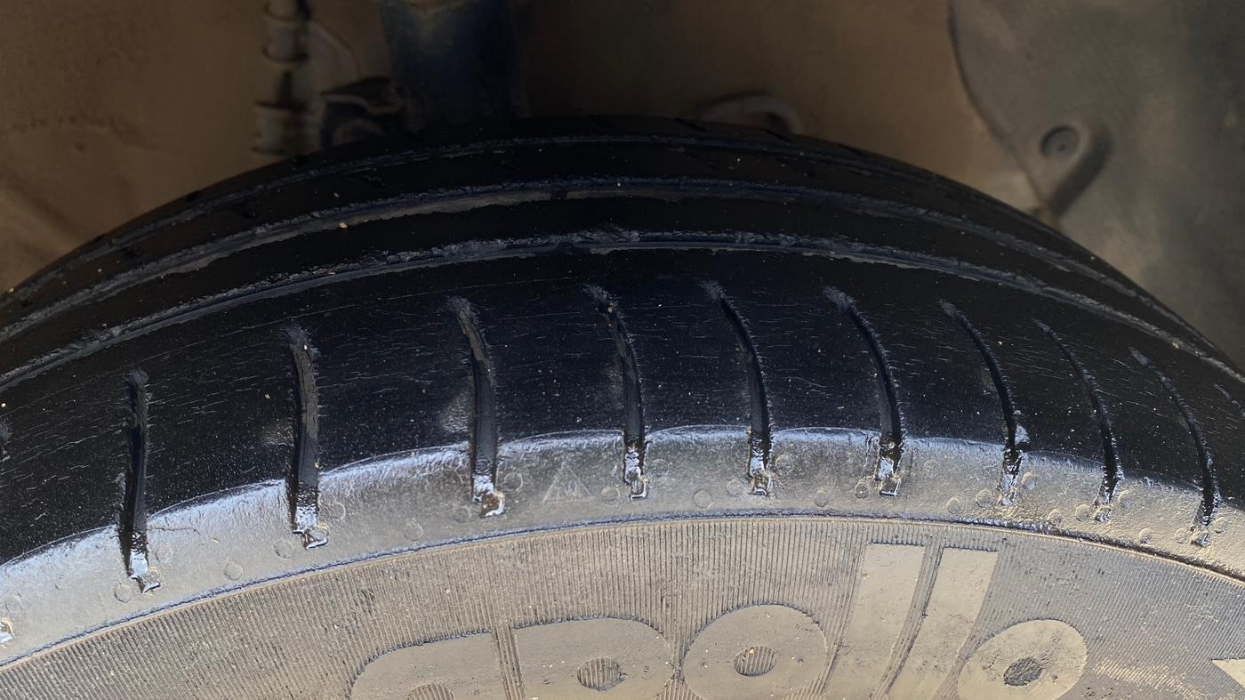 2018 Hyundai Xcent S 1.2, CNG, Manual, 99,084 km, Right Front Tyre Tread