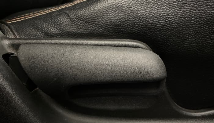 2016 Maruti Swift VXI, Petrol, Manual, 1,39,817 km, Driver Side Adjustment Panel