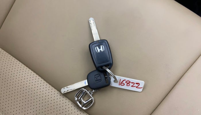 2017 Honda Jazz 1.2L I-VTEC V AT, Petrol, Automatic, 47,386 km, Key Close Up