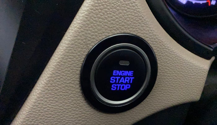 2016 Hyundai Elite i20 ASTA 1.2 (O), Petrol, Manual, 67,676 km, Keyless Start/ Stop Button