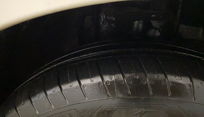 2023 Tata Tiago XT (O) PETROL, CNG, Manual, 24,427 km, Right Front Tyre Tread