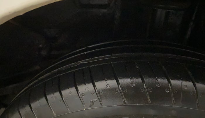 2023 Tata Tiago XT (O) PETROL, CNG, Manual, 24,427 km, Left Rear Tyre Tread