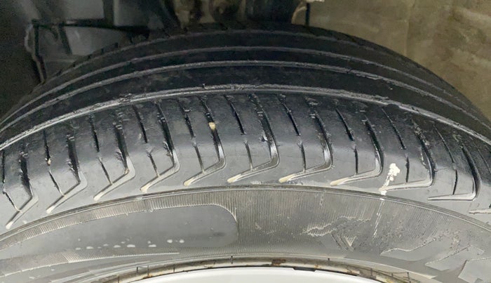 2020 Maruti New Wagon-R LXI CNG 1.0 L, CNG, Manual, 62,629 km, Left Front Tyre Tread