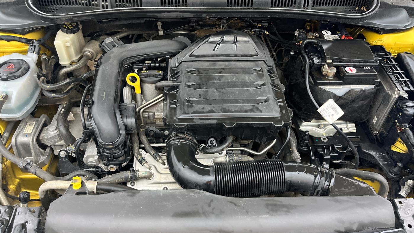 2022 Volkswagen VIRTUS TOPLINE TSI 1.0 MT, Petrol, Manual, 70,726 km, Engine View