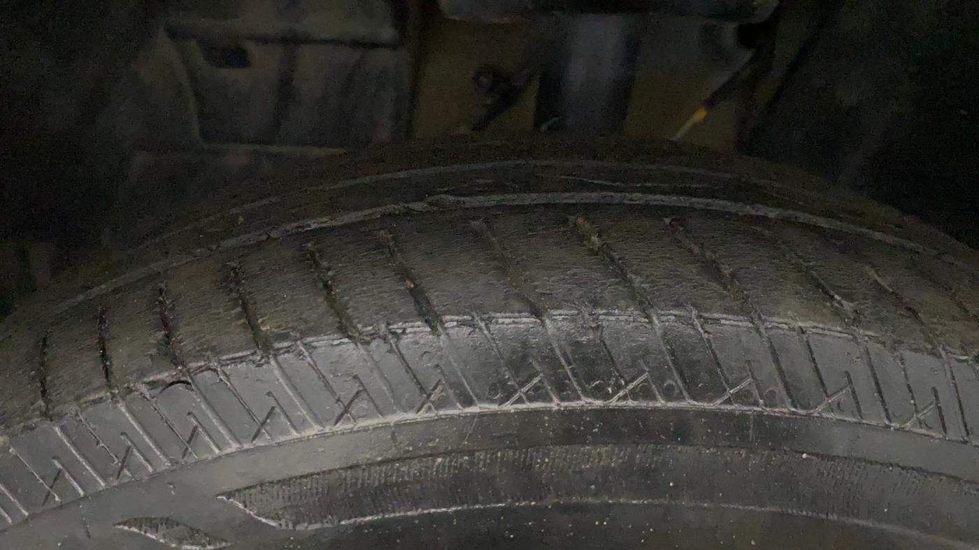 2024 Tata PUNCH ADVENTURE RHYTHM CNG, CNG, Manual, 72,526 km, Left Front Tyre Tread