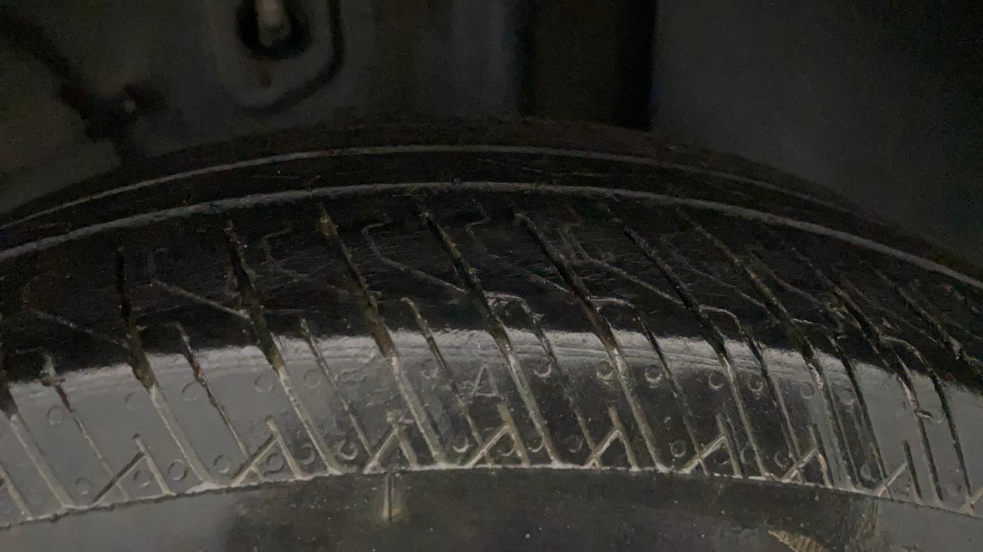 2024 Tata PUNCH ADVENTURE RHYTHM CNG, CNG, Manual, 72,526 km, Left Rear Tyre Tread