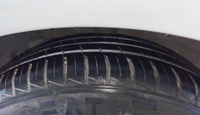 2015 Hyundai Xcent S 1.2, Petrol, Manual, 37,061 km, Right Rear Tyre Tread