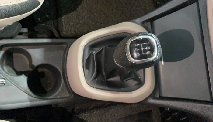 2015 Hyundai Xcent S 1.2, Petrol, Manual, 37,061 km, Gear Lever