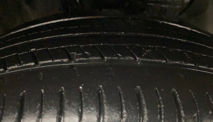 2018 Hyundai Elite i20 ASTA 1.2  CVT, Petrol, Automatic, 20,578 km, Right Front Tyre Tread