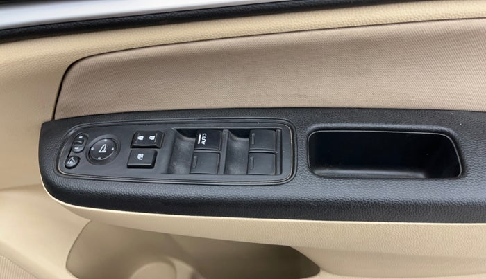 2021 Honda Amaze 1.2L I-VTEC S, Petrol, Manual, 18,004 km, Driver Side Door Panels Control