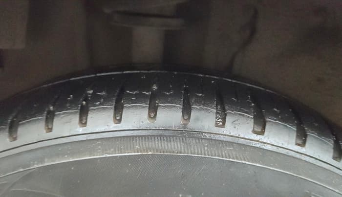 2018 Tata Tiago XZA PLUS PETROL, Petrol, Automatic, 1,04,525 km, Right Rear Tyre Tread
