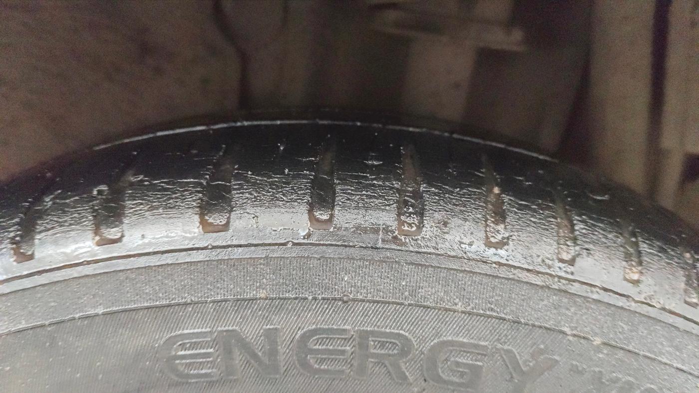 2018 Tata Tiago XZA PLUS PETROL, Petrol, Automatic, 1,04,525 km, Left Rear Tyre Tread
