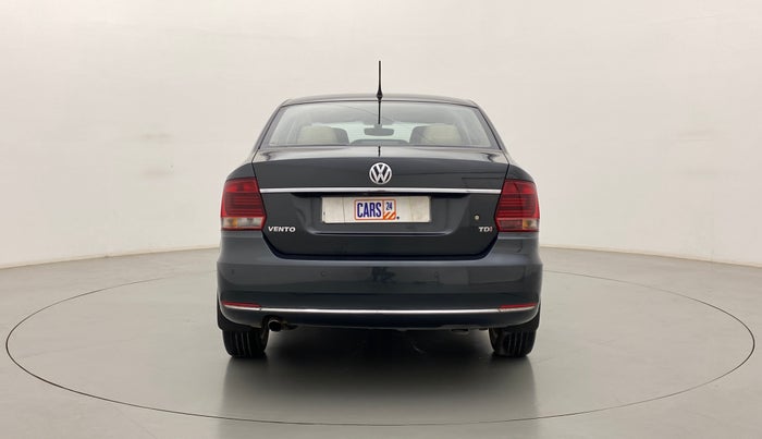 2016 Volkswagen Vento HIGHLINE 1.5 AT, Diesel, Automatic, 80,212 km, Back/Rear