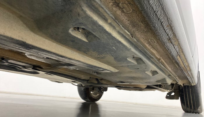 2016 Volkswagen Vento HIGHLINE 1.5 AT, Diesel, Automatic, 80,212 km, Right Side Underbody