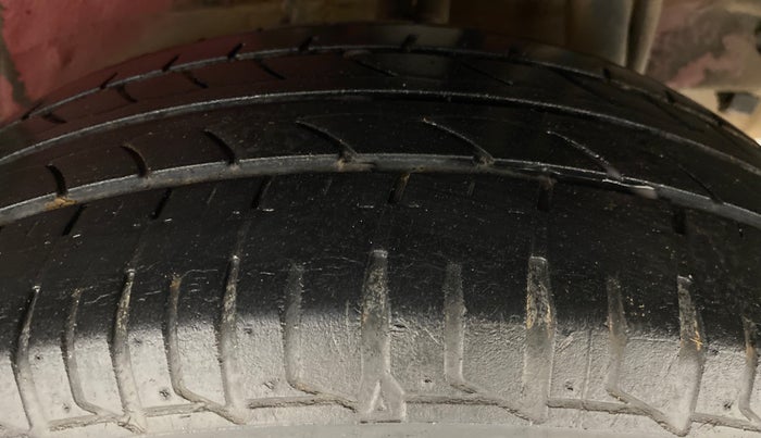 2017 Tata Zest XMS PETROL, Petrol, Manual, 44,969 km, Left Rear Tyre Tread