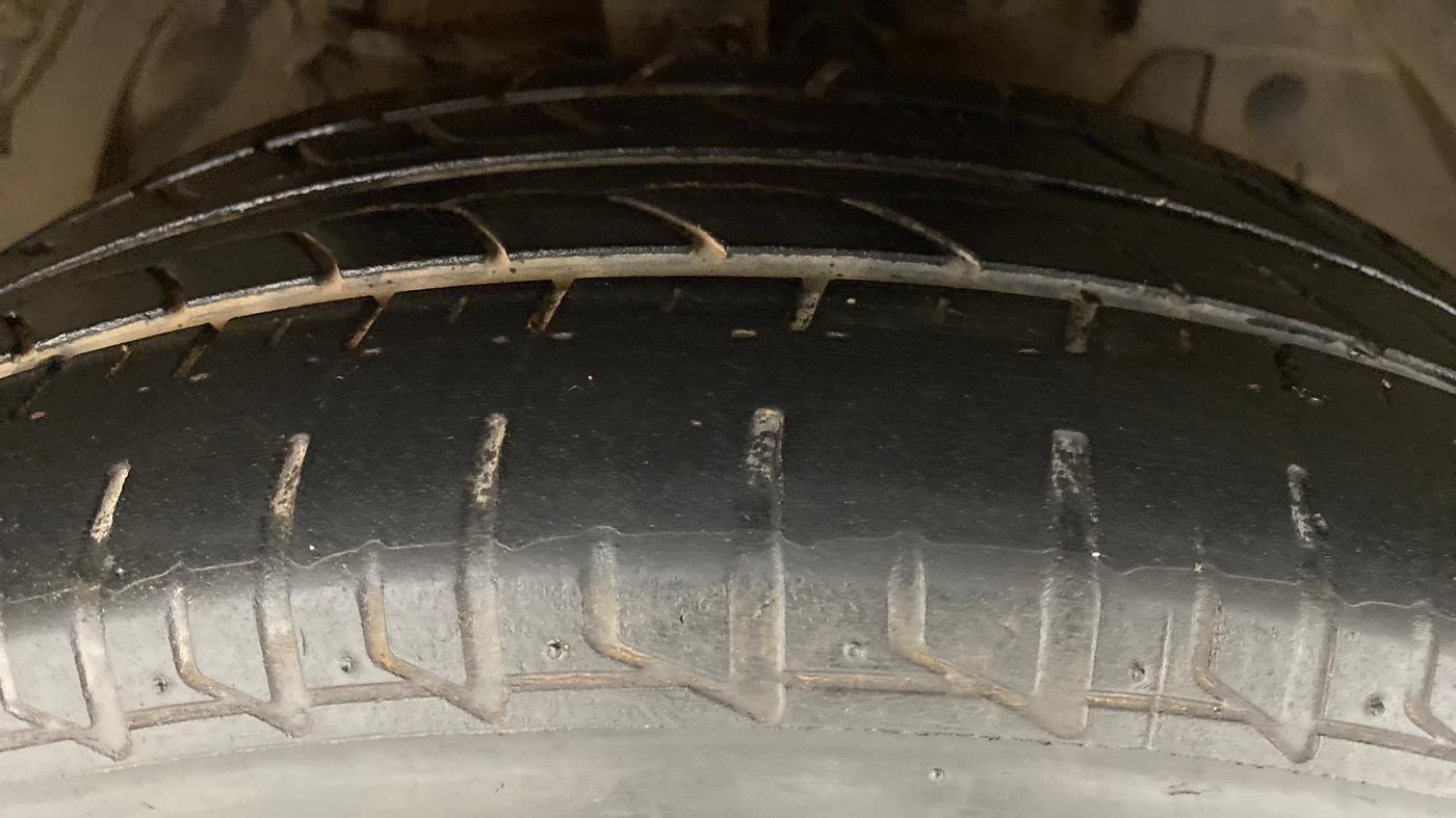 2017 Tata Zest XMS PETROL, Petrol, Manual, 44,969 km, Right Front Tyre Tread
