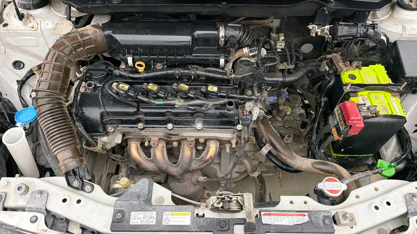 2018 Maruti Swift VXI, Petrol, Manual, 13,678 km, Engine View