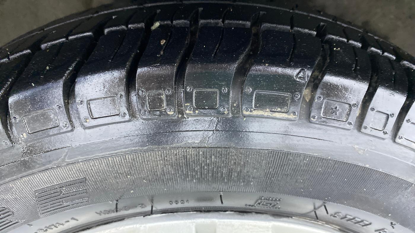 2014 Maruti Alto 800 LXI, Petrol, Manual, 1,37,470 km, Right Front Tyre Tread