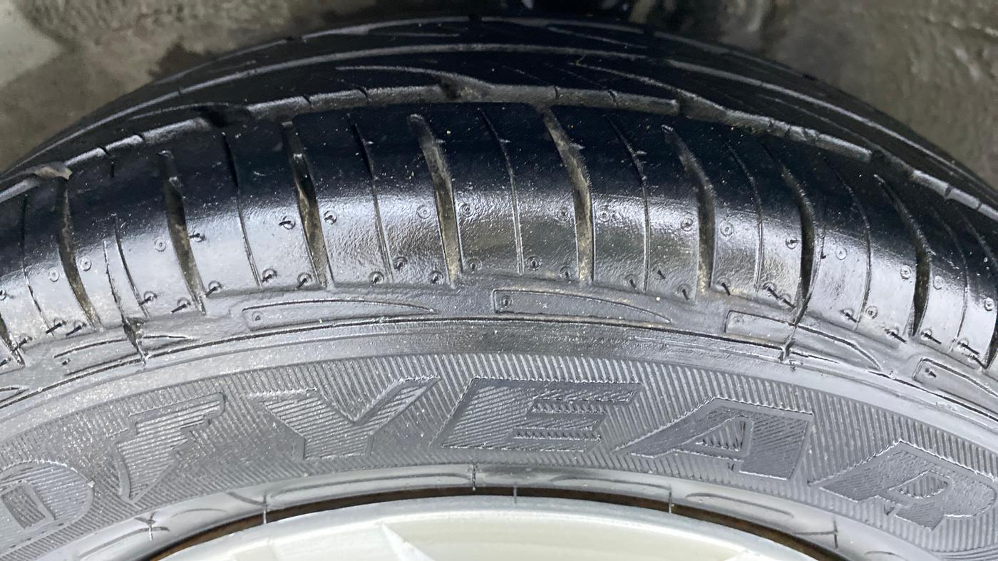 2014 Maruti Alto 800 LXI, Petrol, Manual, 1,37,470 km, Left Front Tyre Tread