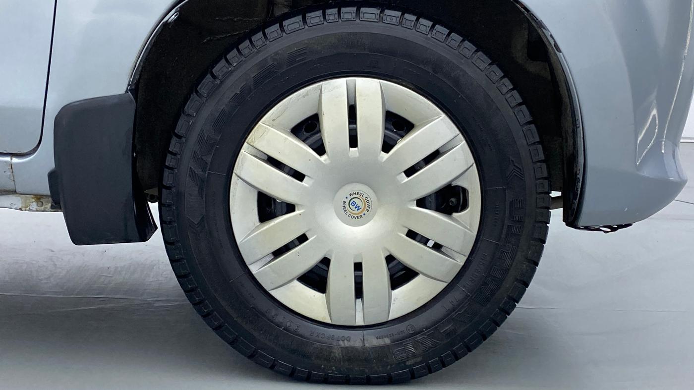 2014 Maruti Alto 800 LXI, Petrol, Manual, 1,37,470 km, Right Front Wheel