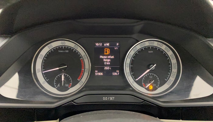 2016 Skoda Superb L&K 1.8 TSI AT, Petrol, Automatic, 51,905 km, Odometer Image