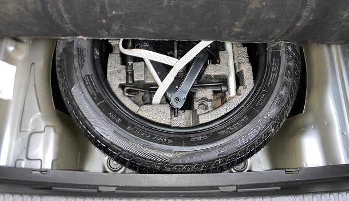 2016 Skoda Superb L&K 1.8 TSI AT, Petrol, Automatic, 51,905 km, Spare Tyre