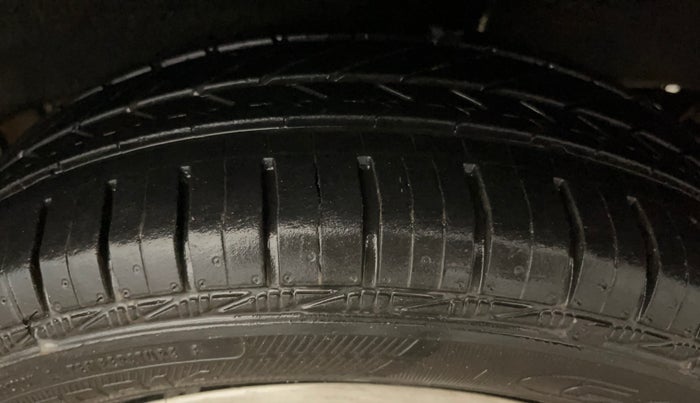 2019 Renault Kwid RXL, Petrol, Manual, 48,746 km, Left Rear Tyre Tread