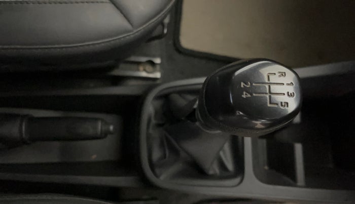 2019 Renault Kwid RXL, Petrol, Manual, 48,746 km, Gear Lever