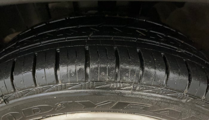 2019 Renault Kwid RXL, Petrol, Manual, 48,746 km, Left Front Tyre Tread