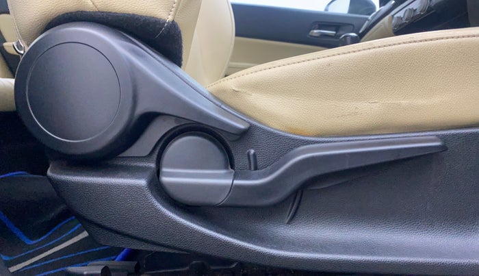 2020 Honda City 1.5L I-VTEC ZX, Petrol, Manual, 19,094 km, Driver Side Adjustment Panel