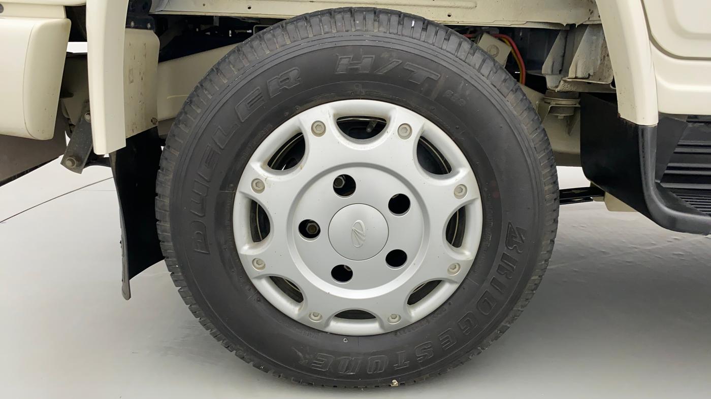 2022 Mahindra Bolero B6 (O), Diesel, Manual, 10,118 km, Right Rear Wheel