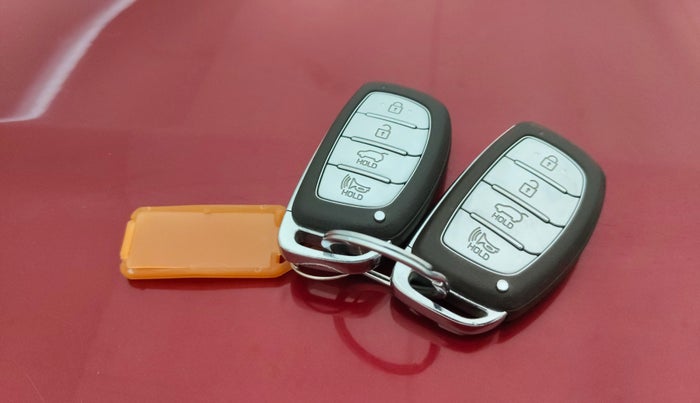 2019 Hyundai VENUE SX PLUS 1.0 TURBO DCT, Petrol, Automatic, 79,949 km, Key Close Up