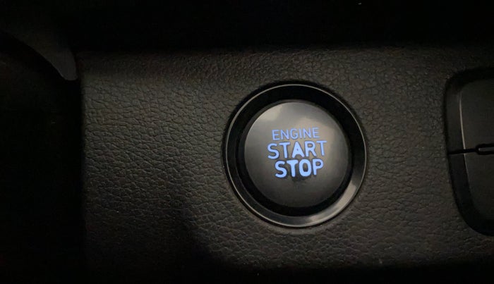 2020 Hyundai VENUE SX 1.0 (O) TURBO, Petrol, Manual, 71,240 km, Keyless Start/ Stop Button