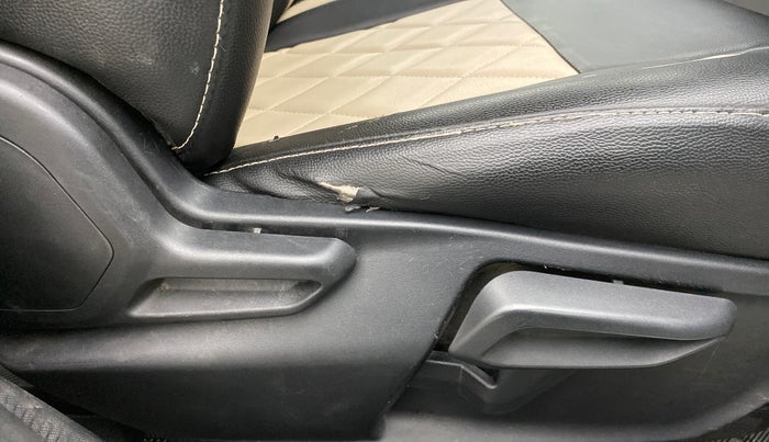 2020 Tata Tiago XZ+ 1.2 Revotron, Petrol, Manual, 35,358 km, Driver Side Adjustment Panel