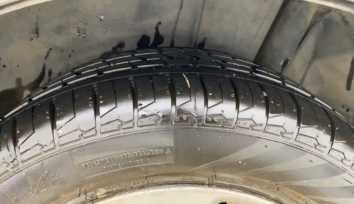 2016 Maruti S Cross ALPHA 1.6, Diesel, Manual, 87,661 km, Left Rear Tyre Tread