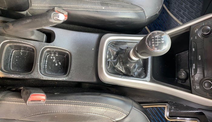 2016 Maruti S Cross ALPHA 1.6, Diesel, Manual, 87,661 km, Gear Lever