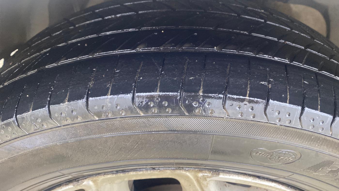 2013 Ford Ecosport TITANIUM 1.5L PETROL AT, Petrol, Automatic, 74,387 km, Left Front Tyre Tread