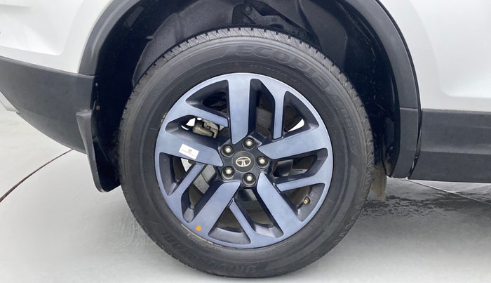 2022 Tata Safari XZA PLUS GOLD, Diesel, Automatic, 20,621 km, Right Rear Wheel