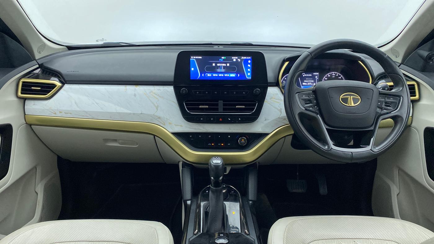 2022 Tata Safari XZA PLUS GOLD, Diesel, Automatic, 20,621 km, Dashboard