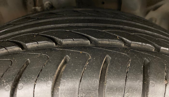 2019 Ford Ecosport 1.5 TITANIUM PLUS TI VCT AT, Petrol, Automatic, 10,287 km, Right Front Tyre Tread