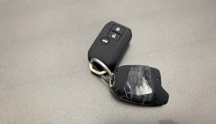 2022 Maruti Dzire ZXI, Petrol, Manual, 1,19,398 km, Key Close Up