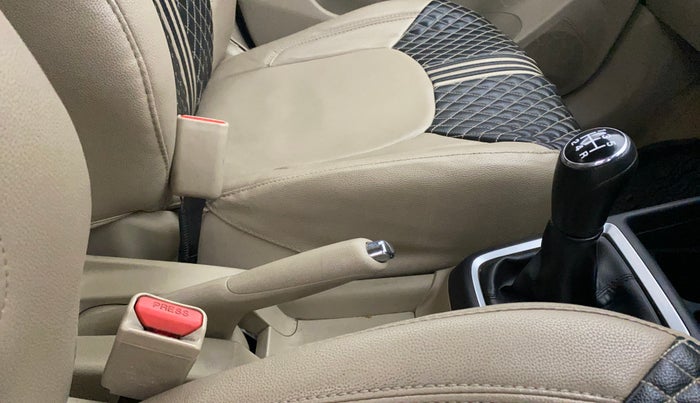 2022 Maruti Dzire ZXI, Petrol, Manual, 1,19,398 km, Gear Lever