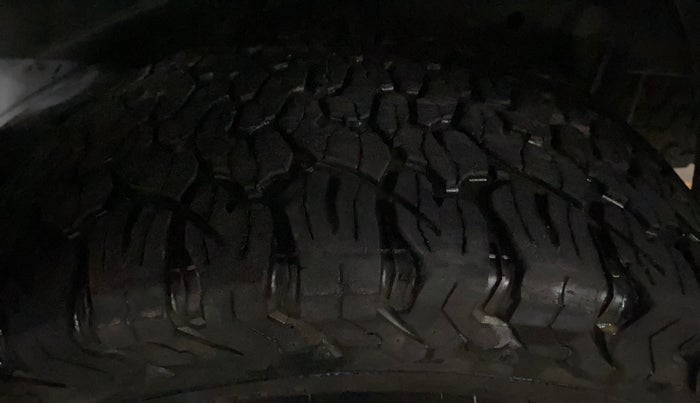 2016 Chevrolet Trailblazer LTZ AT, Diesel, Automatic, 95,549 km, Left Rear Tyre Tread