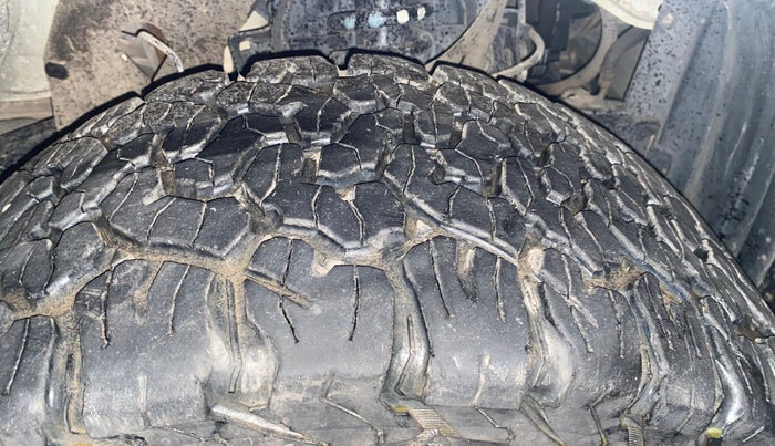 2016 Chevrolet Trailblazer LTZ AT, Diesel, Automatic, 95,549 km, Right Front Tyre Tread