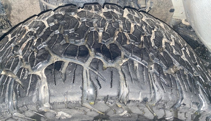 2016 Chevrolet Trailblazer LTZ AT, Diesel, Automatic, 95,549 km, Left Front Tyre Tread