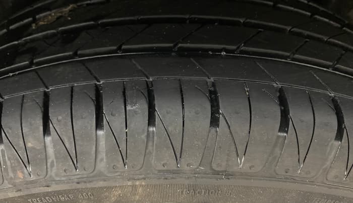 2021 Toyota URBAN CRUISER HIGH GRADE MT, Petrol, Manual, 1,00,845 km, Left Rear Tyre Tread