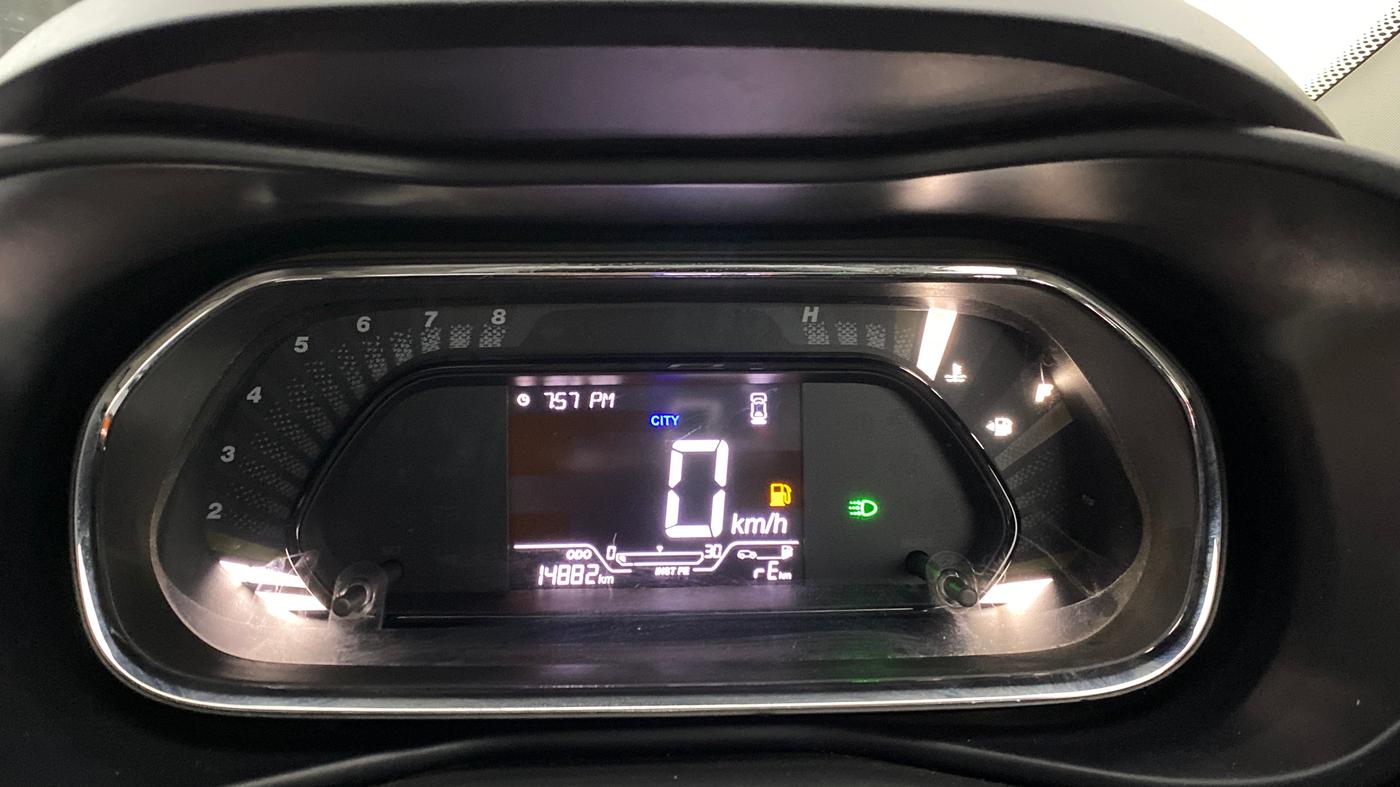 2022 Tata NEXON XM PLUS SUNROOF PETROL, Petrol, Manual, 14,882 km, Odometer Image
