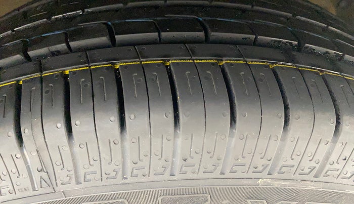 2018 Maruti Swift ZXI AMT, Petrol, Automatic, 44,372 km, Right Front Tyre Tread