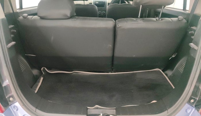 2015 Maruti Wagon R 1.0 LXI, Petrol, Manual, 64,833 km, Boot Inside