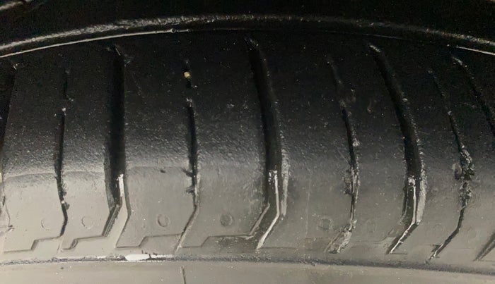 2023 Hyundai NEW I20 N LINE N8 1.0 TURBO DCT, Petrol, Automatic, 38,456 km, Right Front Tyre Tread